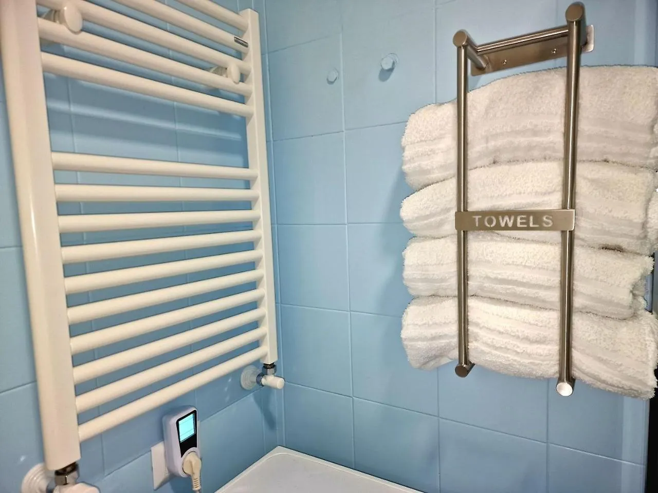 Naples Stay Inn - Close To Metro & All Connections