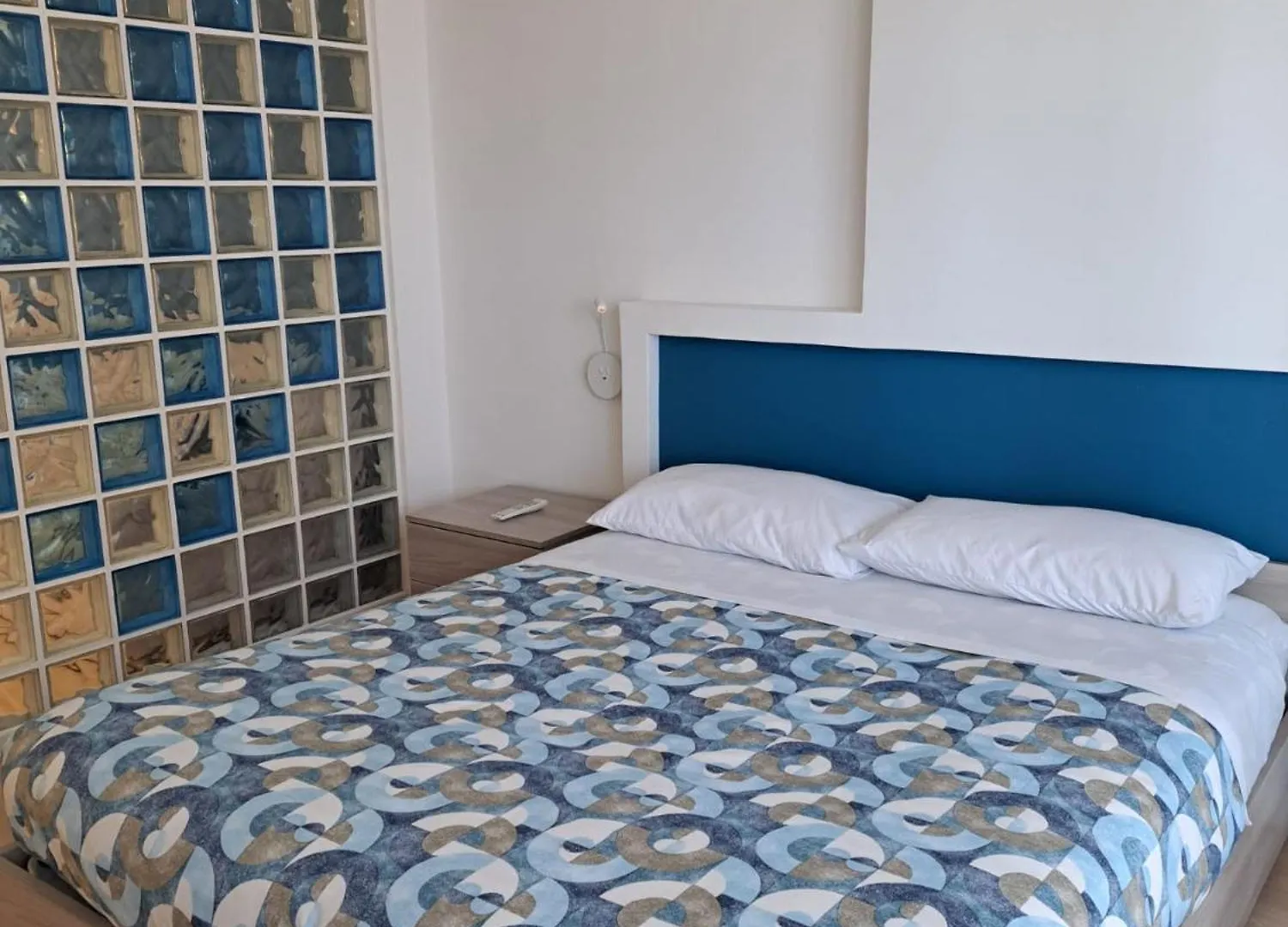 Naples Stay Inn - Close To Metro & All Connections Apartment