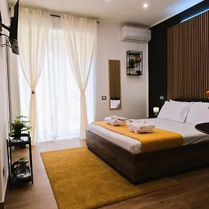 Blackwoody Contemporary - Centro Storico Gasthof