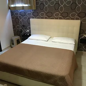 2* Alojamento de Acomodação e Pequeno-almoço Terrazza Partenopea
